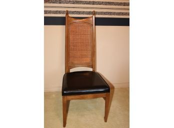 Vintage Mid-century Woven Back Chair *S-23)