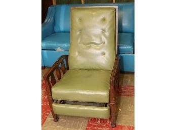 Vintage Green Vinyl Reclining Wood Framed Arm Chair (C-80)