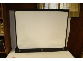 VINTAGE RAVEN SCREEN PORTABLE PROJECTOR MOVIE SLIDESHOW SCREEN