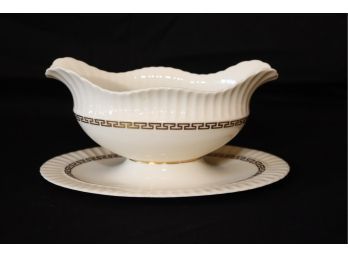 Vintage Creatan By Lenox Gravy Boat 0-316. (B-20)