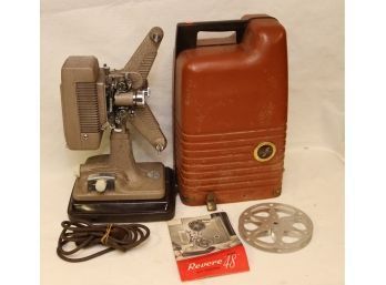 Vintage Revere Movie Projector (c-26)