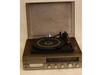 Vintage Emerson M-2100A AM/FM Radio Record Player 8 Track Stereo. (C-67)