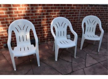 Set Of 3 Plastic Stacking Patio Chairs (G-18)