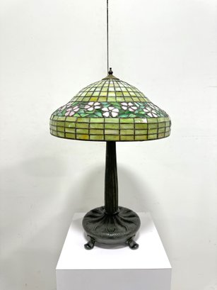 Vintage Chartreuse Stained Glass Table Lamp W/ Bronze Footed Base (tiffany Reproduction)