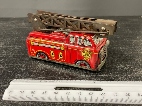 JAPAN TIN LITHO WIND UP FIRE TRUCK