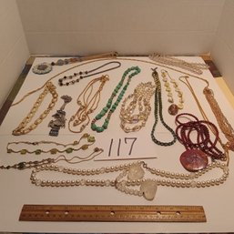 Vintage Costume Jewelry Necklace Lot