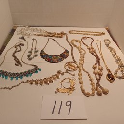 Very Unique Vintage Necklace Lot B