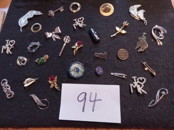 Large Assorted Brooch Lot