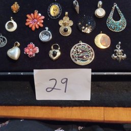 Mixed Pendant Lot