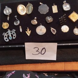 Mixed Pendant Lot