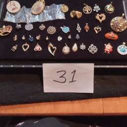 Mixed Pendant Lot