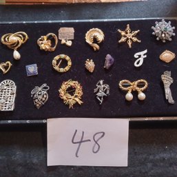 Mixed Brooch Lot