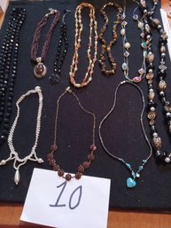 STONES & BEADS NECKLACE LOT