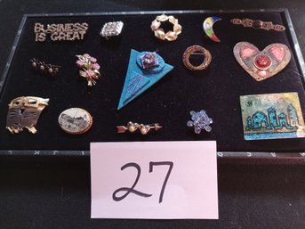 MIXED BROOCH LOT