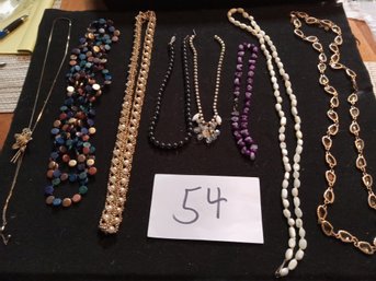 MIXED NECKLACE LOT