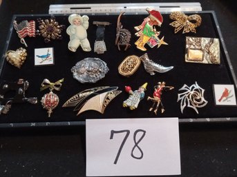 MIXED BROOCH LOT