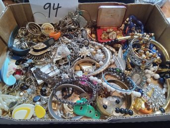 5 POUNDS UNSEARCHED ESTATE JEWELRY