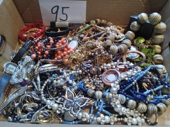 5 POUNDS UNSEARCHED ESTATE JEWELRY LOT