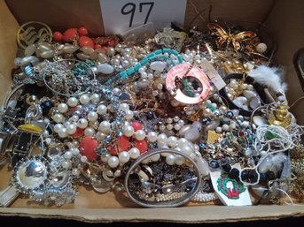 6 POUNDS UNSEARCHED ESTATE JEWELRY