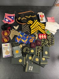 LARGE LOT MILITARY PATCHES/RANK/EMBLEMS MEDAL