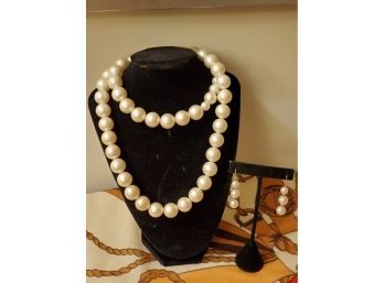 Pearl Set (earrings And Necklace)