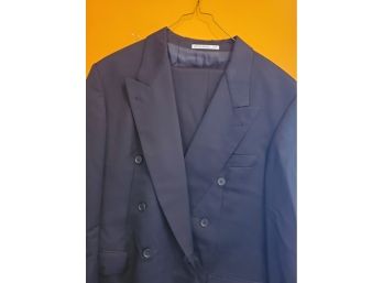 Hugo Boss Men's Suits  (Read Description Box For Item Info)