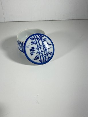 Blue And White Oriental Bamboo Pattern Lidded Trinket Box
