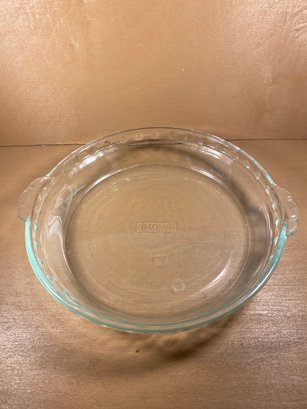 Pyrex 9.5' Glass Pie Dish Pan
