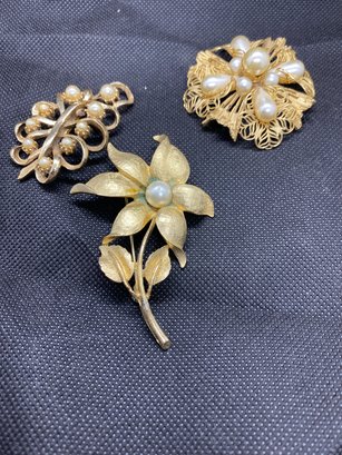 Lot Of 3 Gold Tone Faux Pearl Brooch Pins