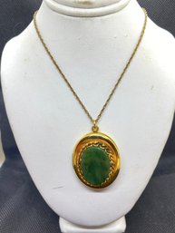 Vintage 12 Kt Gold Filled Jade Oval Locket With Box