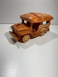 Decorative Brown Philippines Truck Car Resin (?)