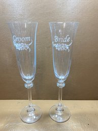 Set Of 2 Galway Bride And Groom Etched Champagne Toasting Flutes