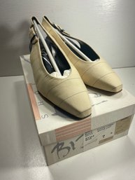 Women's Shoe Biz Cucito Fabric Size 7 Heel Shoes