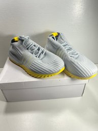 New Women's Danskin Grey And Yellow Size 8 Sneaker Shoes