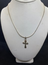 Women's .925 Silver Cross Pendant 15' Necklace