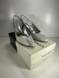 Women's Like New Vintage Polly Bergen Grey And White Heel Shoes Size 7.5