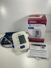 Like New Omron 3 Series Blood Pressure Monitor Model PB 710N