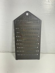 Vintage 3 In 1 Lightning Shredder Kitchen Grater