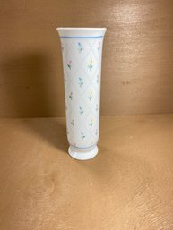 6.5' White Quilted Floral Vase