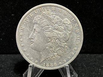 1886 O Morgan Silver Dollar - Extra Fine