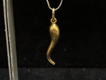 18K Yellow Gold Italian Cornicello Little Horn Pendant
