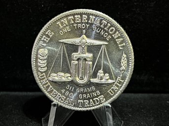 1974 International Trade Unit One Troy Ounce .999 Fine Silver Round