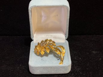 Vintage 18K Yellow Gold 18 Diamond 1/4ct Brooch - Marked Tiffany & Co