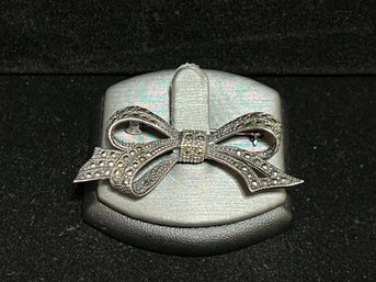925 Sterling Silver Bow Pin