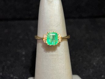 Vintage 14K Yellow Gold 6x5.5mm Emerald Ring With Diamonds Size 5