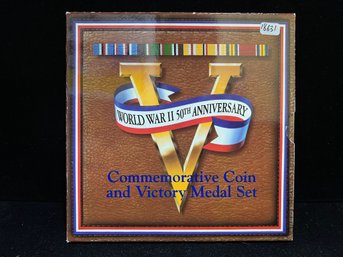 1991 - 1995 US Mint WWII 50th Anniversary Half Dollar - Half Dollar And Victory Medal Set