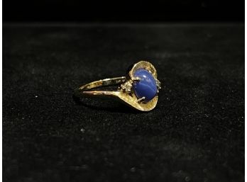 14K Yellow Gold Star Sapphire Ring - Size 6