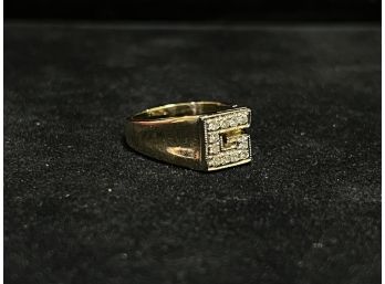 10K Yellow Gold Vintage Style 'G' Diamond Signet Ring - Size 4.75