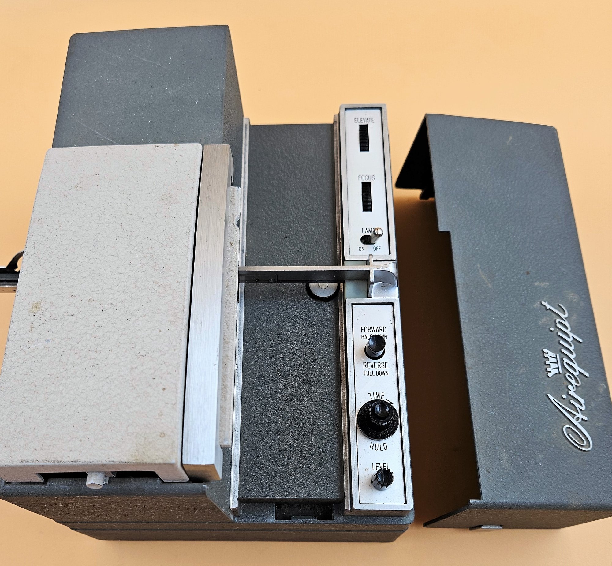 Airequipt Slide Projector 17151