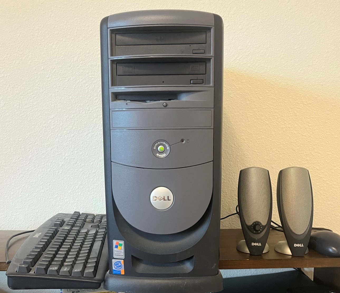 DELL Dimension 8400 Desktop Computer #9677 | Auctionninja.com